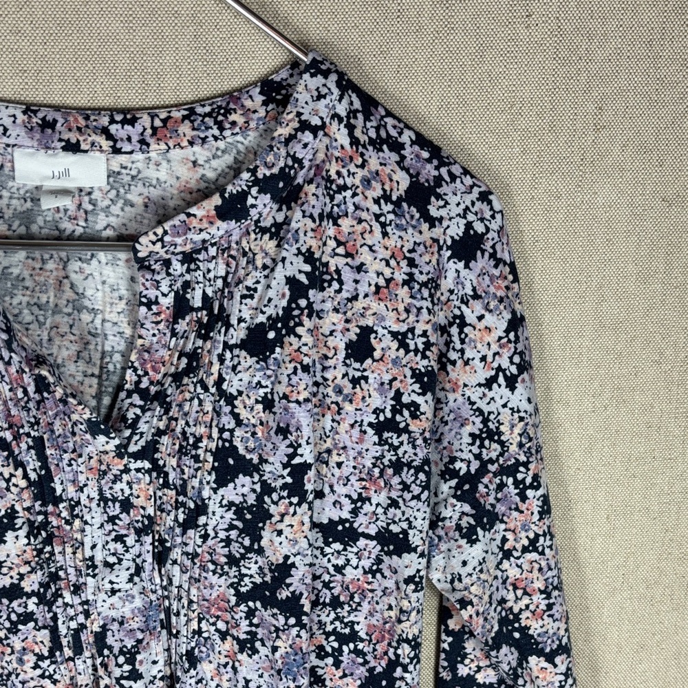 J. Jill > Floral Purple V Neck Long Sleeve Top Small - Picture 2 of 8